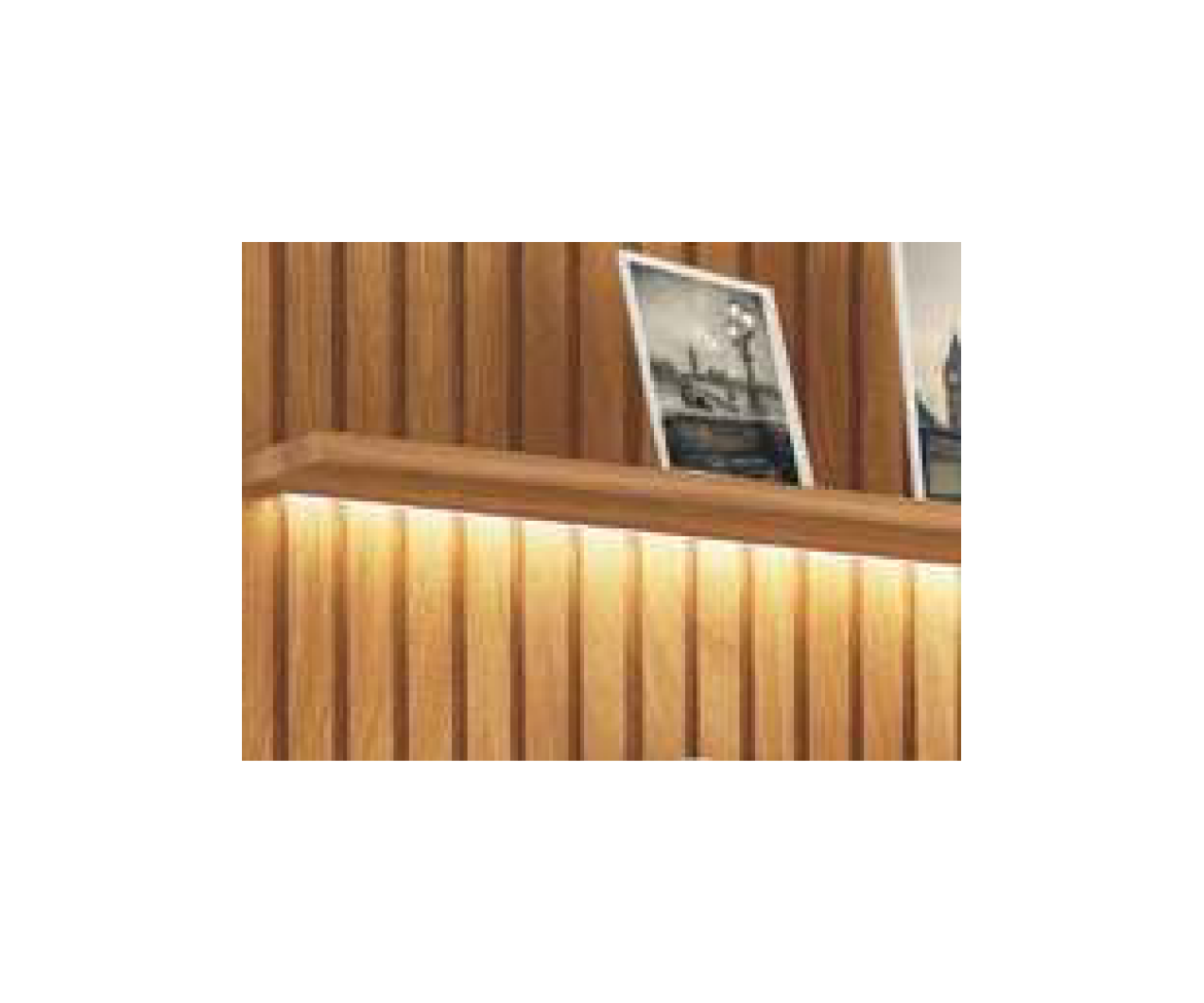 Painel Ripado c/ Rack Suspenso BJ Prateleira e LED 2,31m 100% MDF 3 home innovare ii